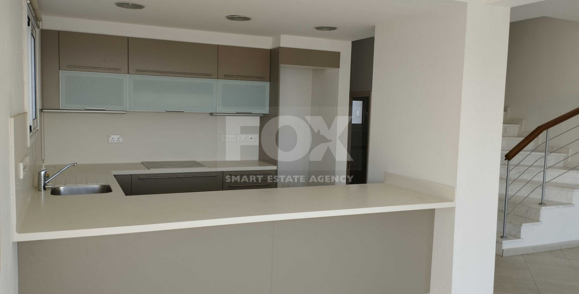 FOR RENT UNFURNISHED THREE BEDROOM TOWN HOUSE OPPOSITE THE SEA OFFERING PANORAMIC VIEWS.