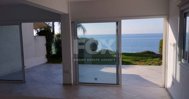 FOR RENT UNFURNISHED THREE BEDROOM TOWN HOUSE OPPOSITE THE SEA OFFERING PANORAMIC VIEWS.