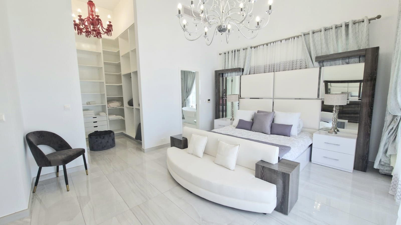 Mieszkanie 4 pokoi 244 m² Peyia, Cypr