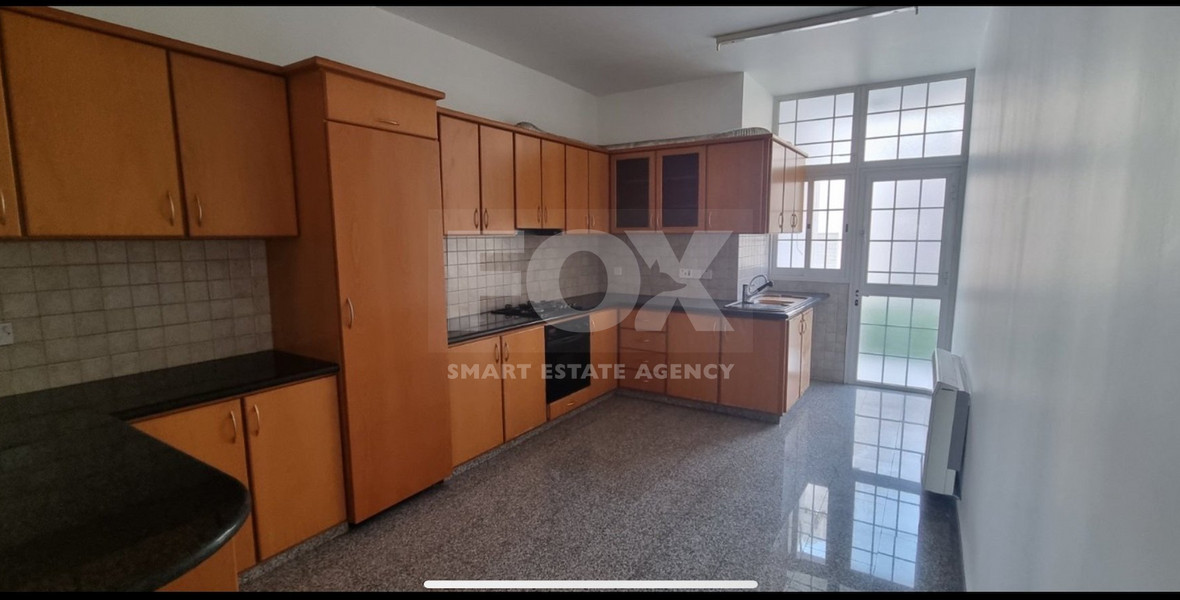Spacious Three bedroom Upper House for rent in Mesa Gitonia