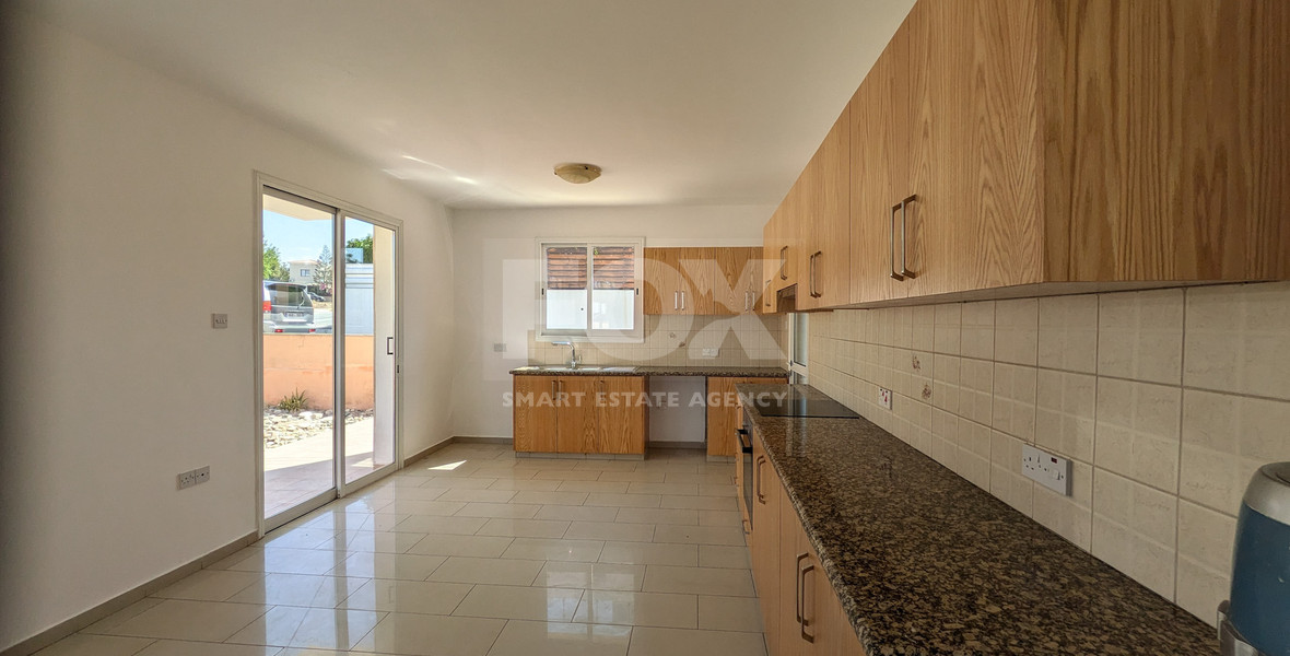 Modern Villa with Three Bedrooms for sale in Chlorakas