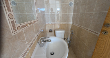 Modern Villa with Three Bedrooms for sale in Chlorakas