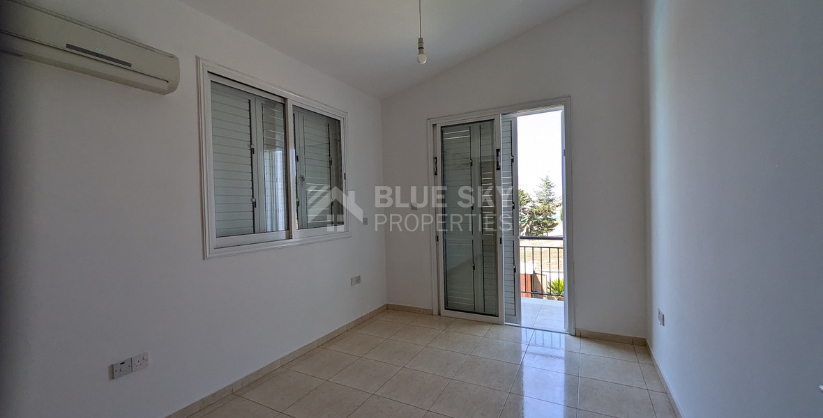 Modern Villa with Three Bedrooms for sale in Chlorakas