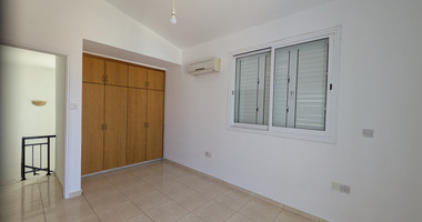 Modern Villa with Three Bedrooms for sale in Chlorakas