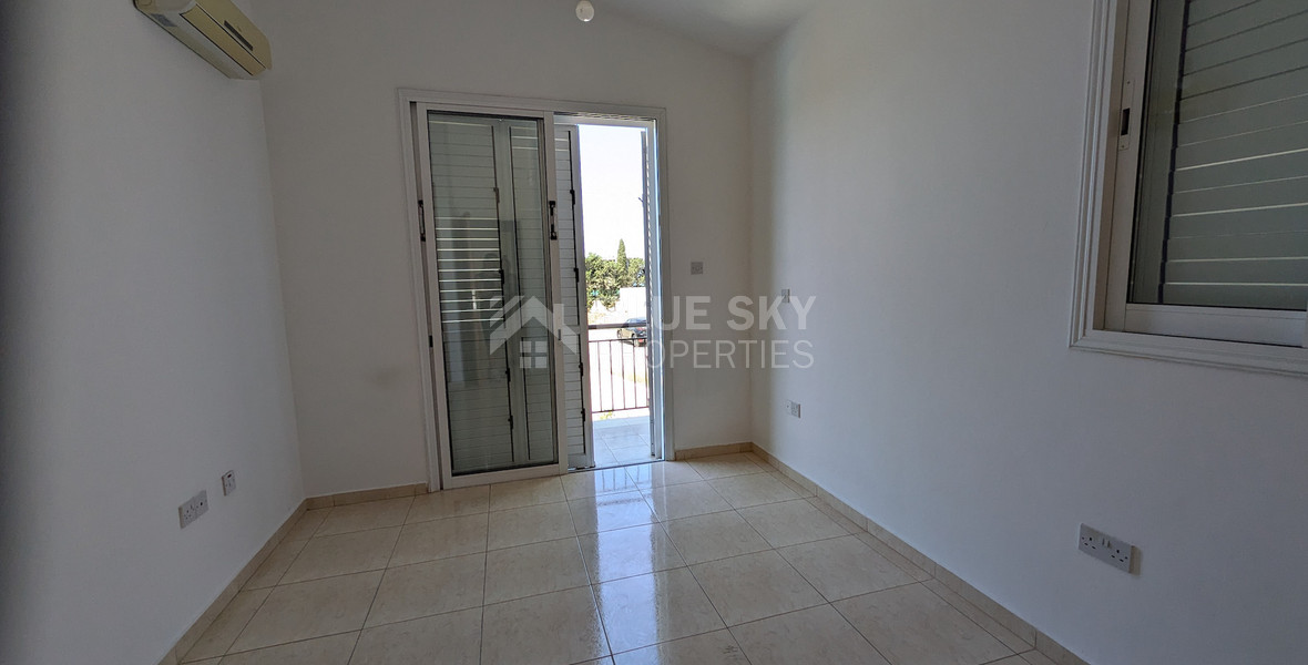Modern Villa with Three Bedrooms for sale in Chlorakas