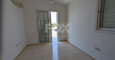 Modern Villa with Three Bedrooms for sale in Chlorakas