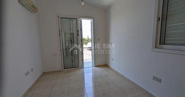 Modern Villa with Three Bedrooms for sale in Chlorakas