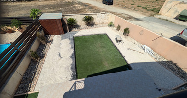 Modern Villa with Three Bedrooms for sale in Chlorakas