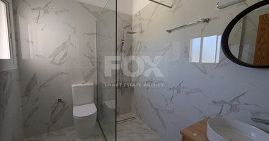 Modern Villa with Three Bedrooms for sale in Chlorakas