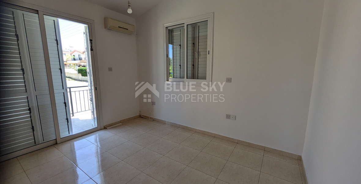 Modern Villa with Three Bedrooms for sale in Chlorakas