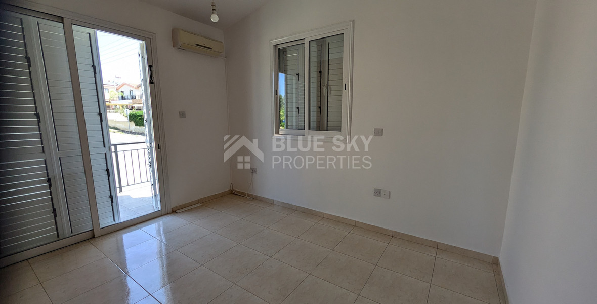 Modern Villa with Three Bedrooms for sale in Chlorakas