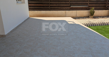 Modern Villa with Three Bedrooms for sale in Chlorakas