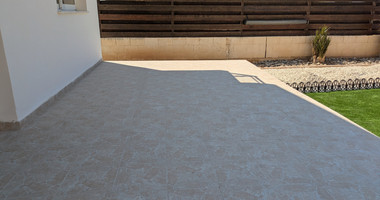 Modern Villa with Three Bedrooms for sale in Chlorakas