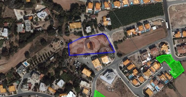 For Sale: Large Development Plot in Kissonerga