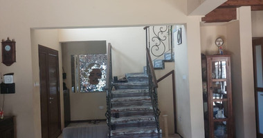 Four bedroom house with swimming pool for rent in Trachoni, Limassol