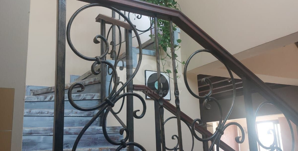 Four bedroom house with swimming pool for rent in Trachoni, Limassol