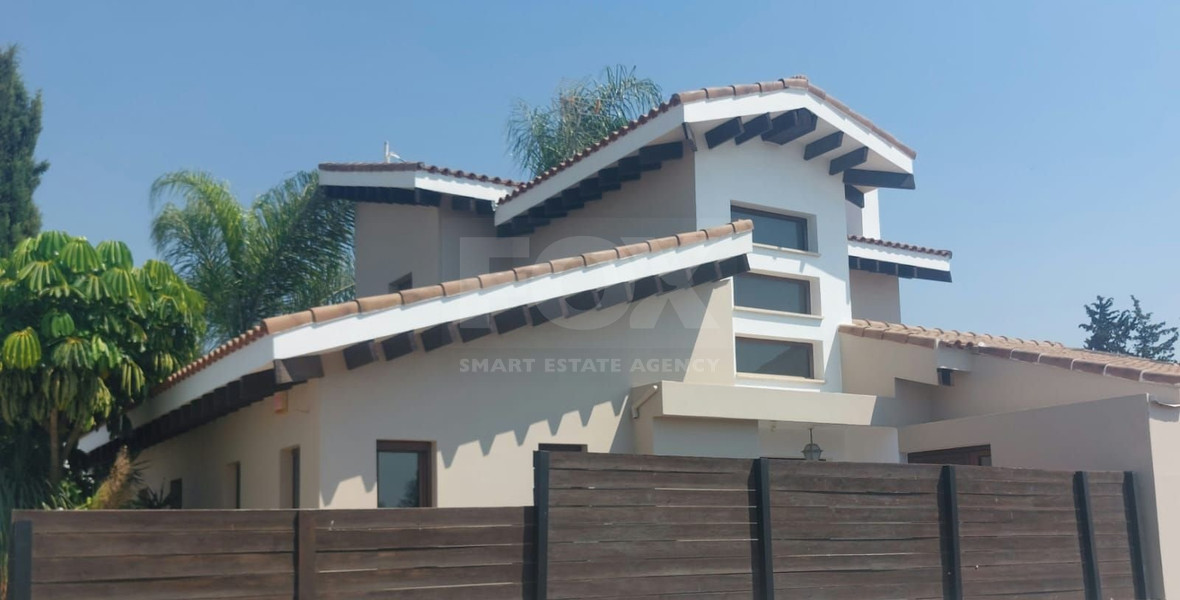 Four bedroom house with swimming pool for rent in Trachoni, Limassol