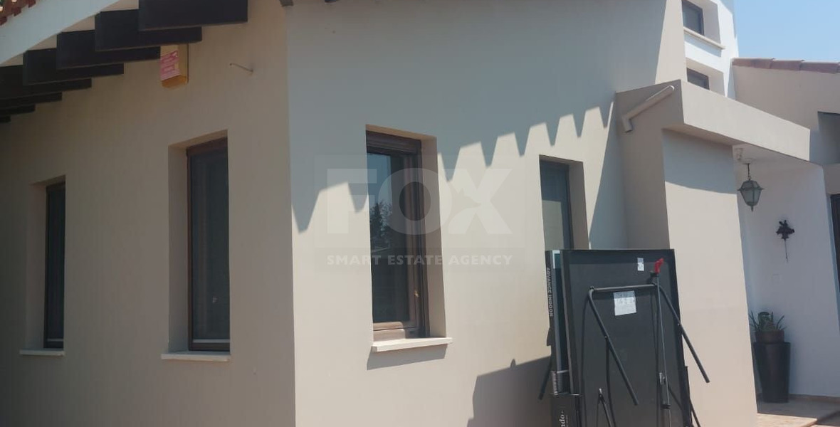 Four bedroom house with swimming pool for rent in Trachoni, Limassol