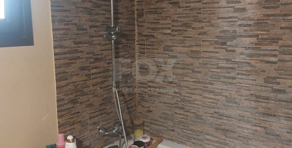 Four bedroom house with swimming pool for rent in Trachoni, Limassol