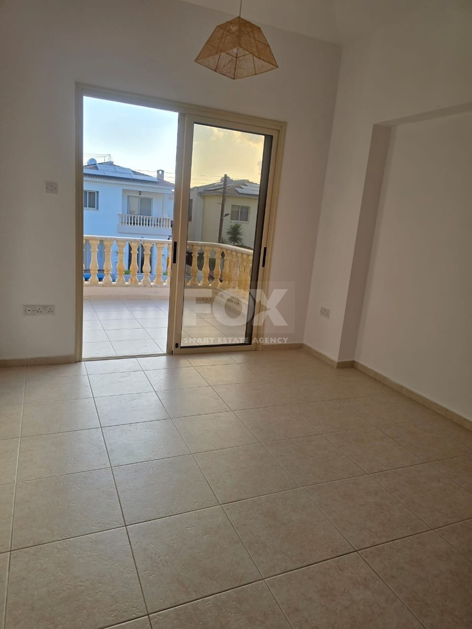 FOR RENT – Recently Renovated Four Bedrooms Villa with Private Pool in Mandria, Paphos