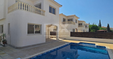 FOR RENT – Recently Renovated Four Bedrooms Villa with Private Pool in Mandria, Paphos