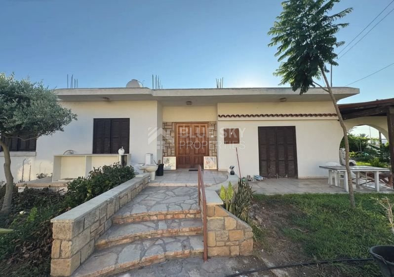 For sale, a three-bedroom bungalow in the Chloraka community in the Paphos district.