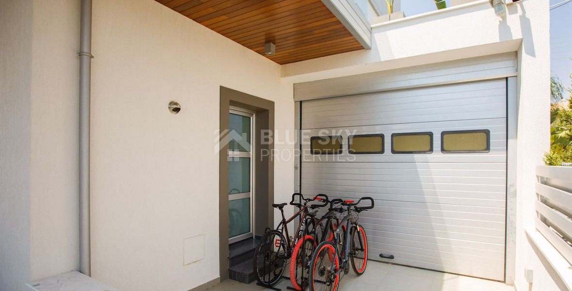 Modern Four -Bedroom Villa for rent in Agios Tychon – Prime Coastal Living