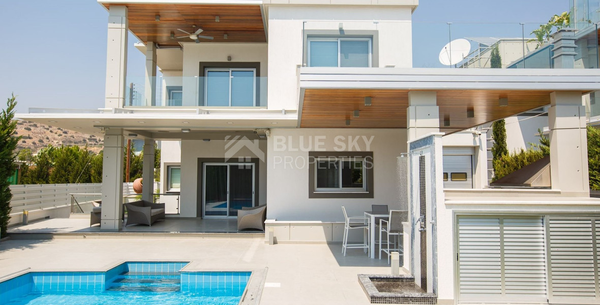 Modern Four -Bedroom Villa for rent in Agios Tychon – Prime Coastal Living
