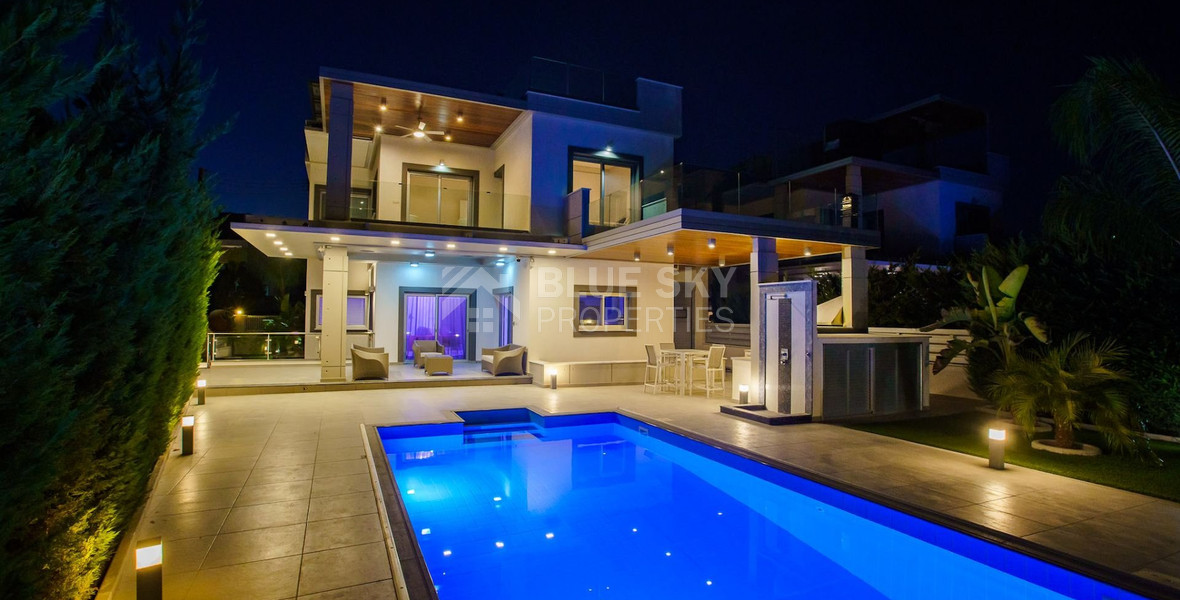 Modern Four -Bedroom Villa for rent in Agios Tychon – Prime Coastal Living