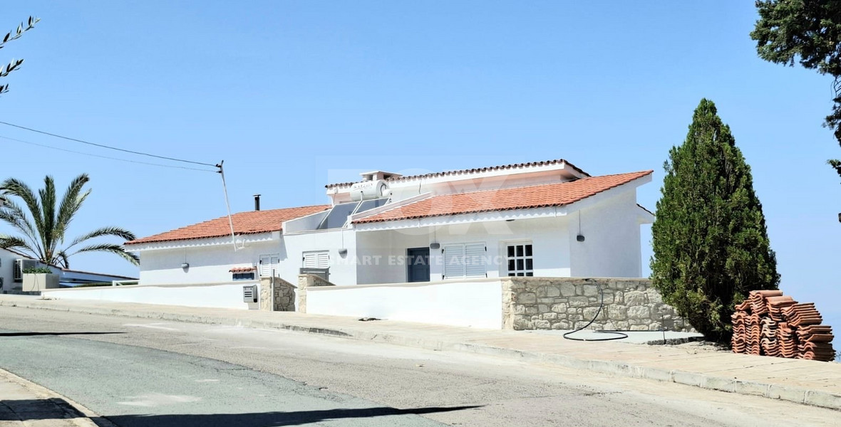Three bedroom detached house for rent  in Tsada, Paphos