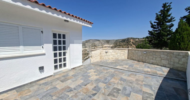 Three bedroom detached house for rent  in Tsada, Paphos