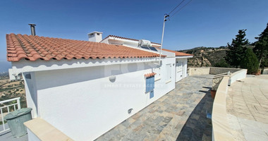 Three bedroom detached house for rent  in Tsada, Paphos