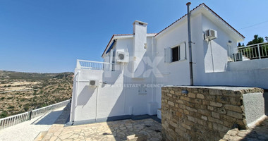 Three bedroom detached house for rent  in Tsada, Paphos