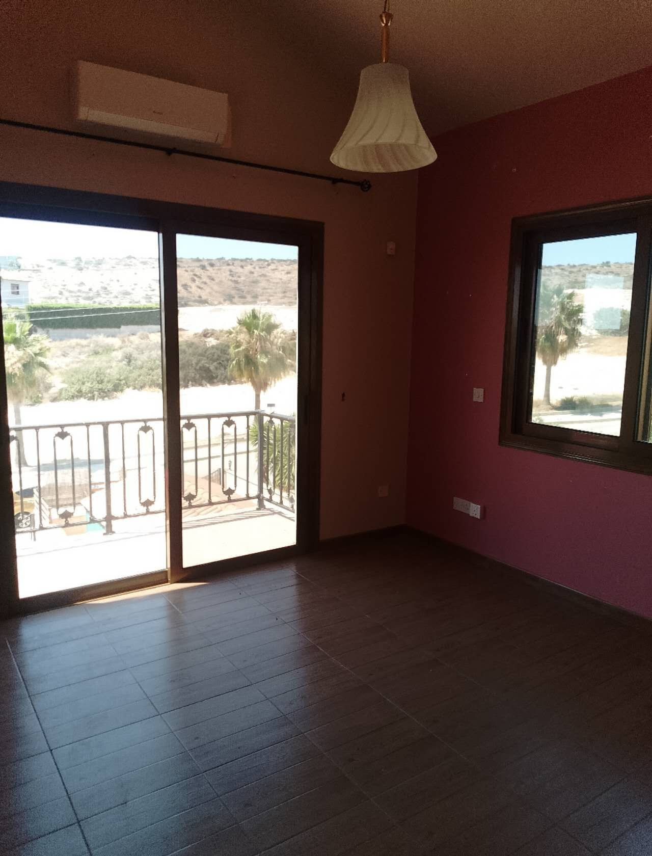 Villa 4 chambres 188 m² Mouttagiaka, Chypre