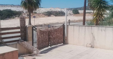 For Sale – Elegant 4-Bedroom Villa in Mouttagiaka