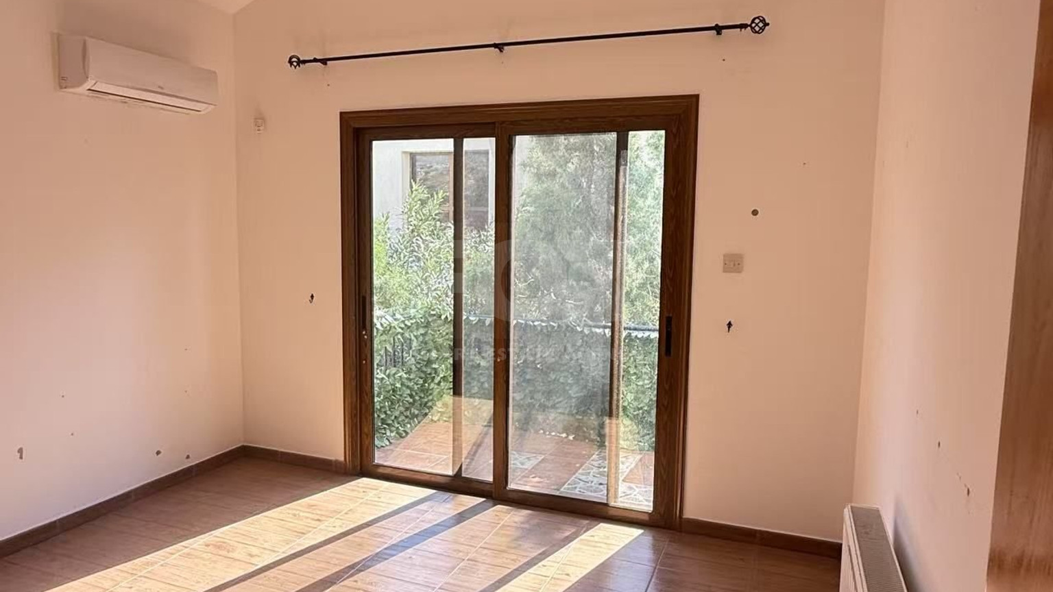 For Sale – Elegant 4-Bedroom Villa in Mouttagiaka
