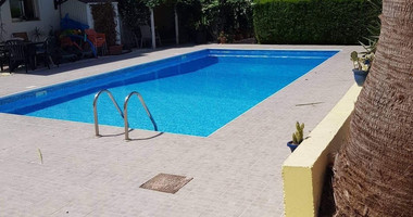 Fully Furnished Three Bedroom Home in  Universal, for sale