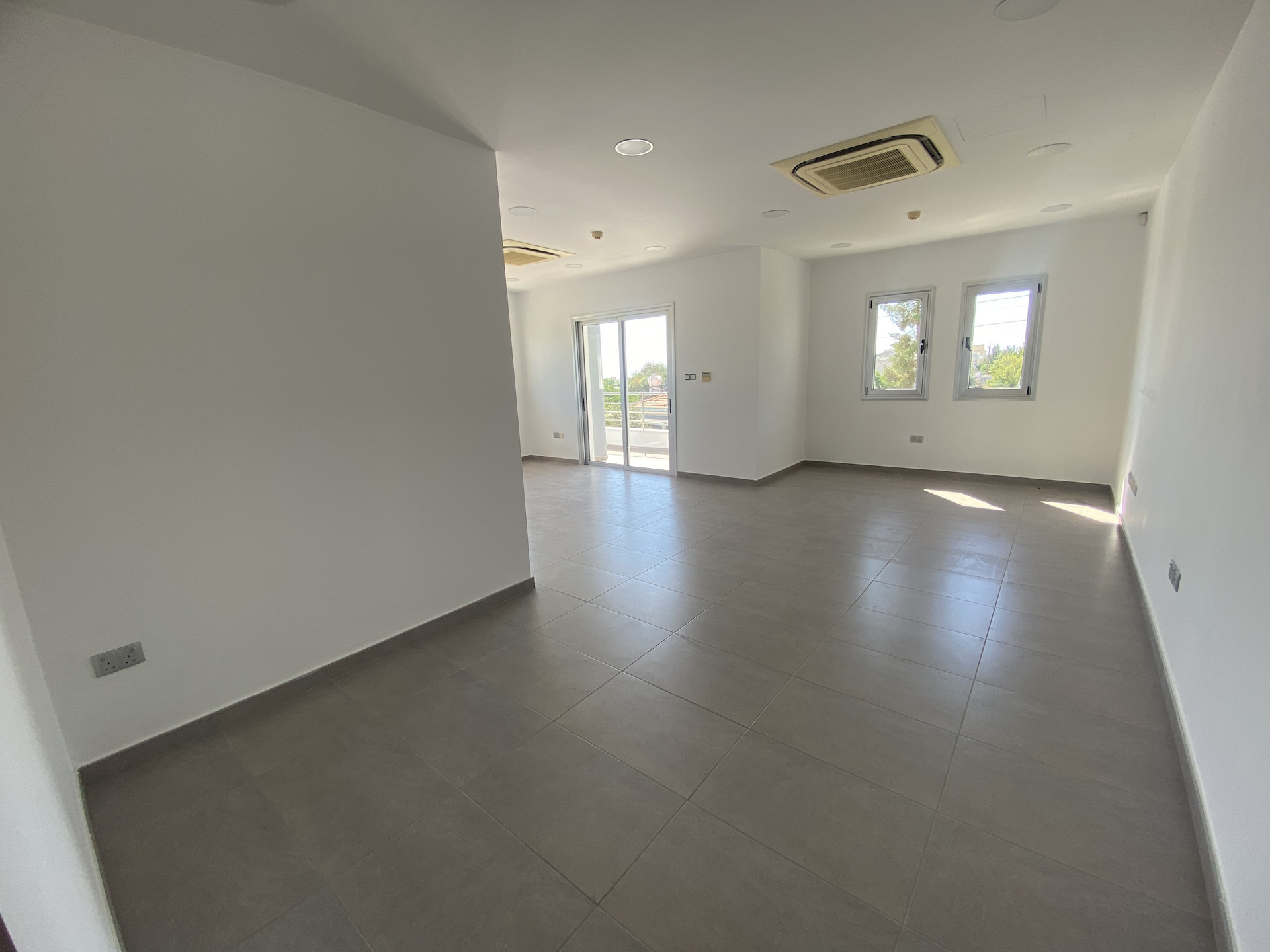 Oficina 277 m² en Pafos, Chipre