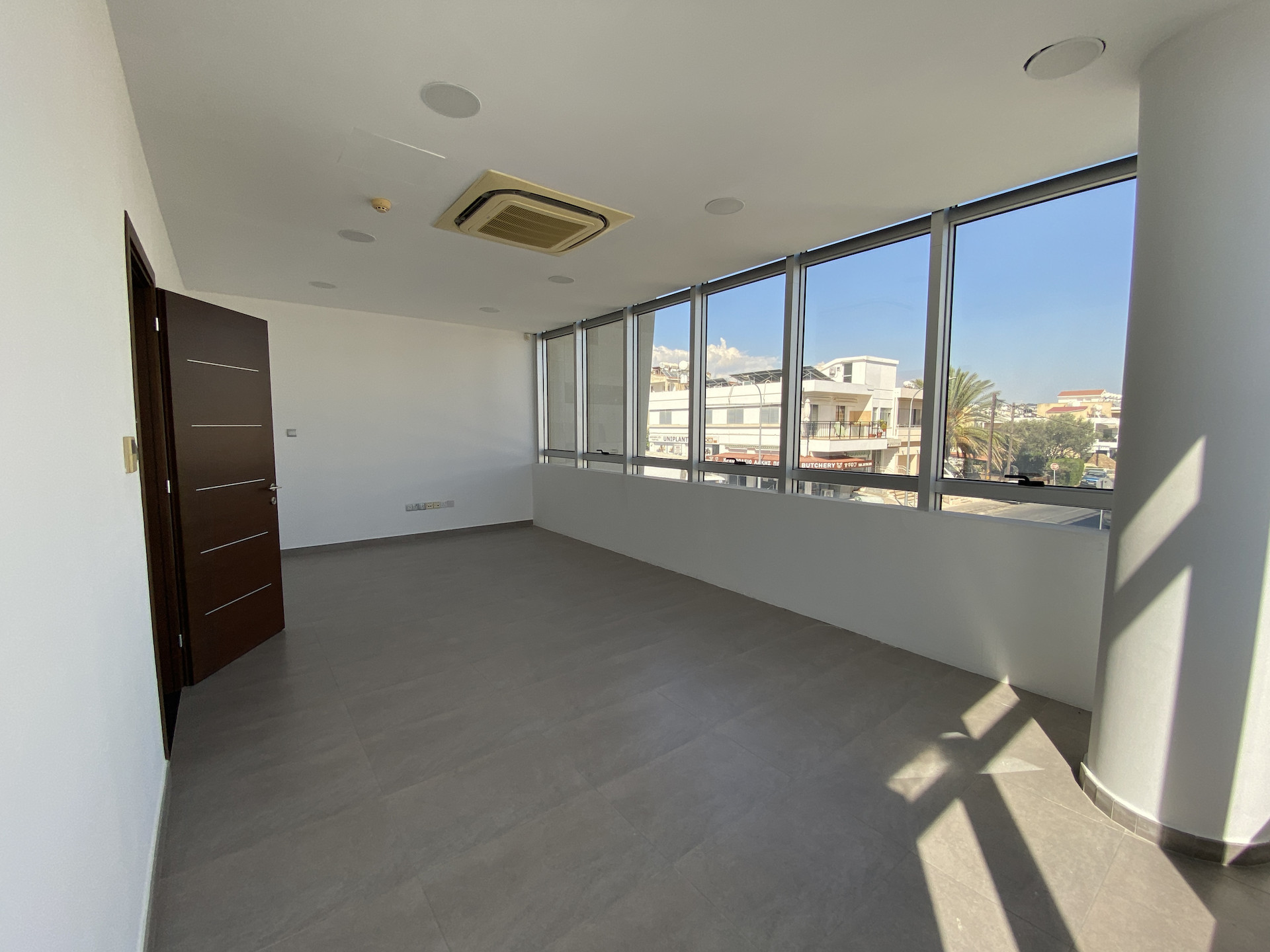 Oficina 191 m² en Pafos, Chipre