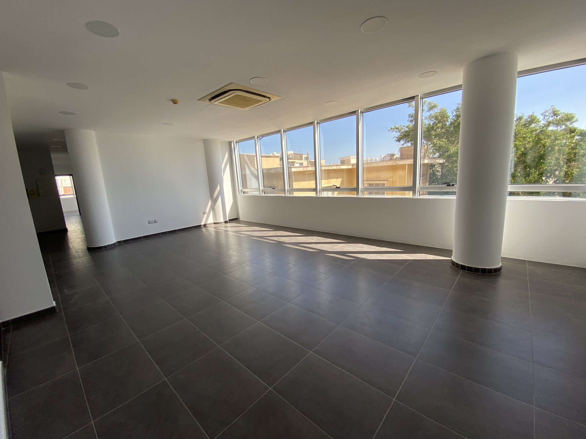 Oficina 191 m² en Pafos, Chipre