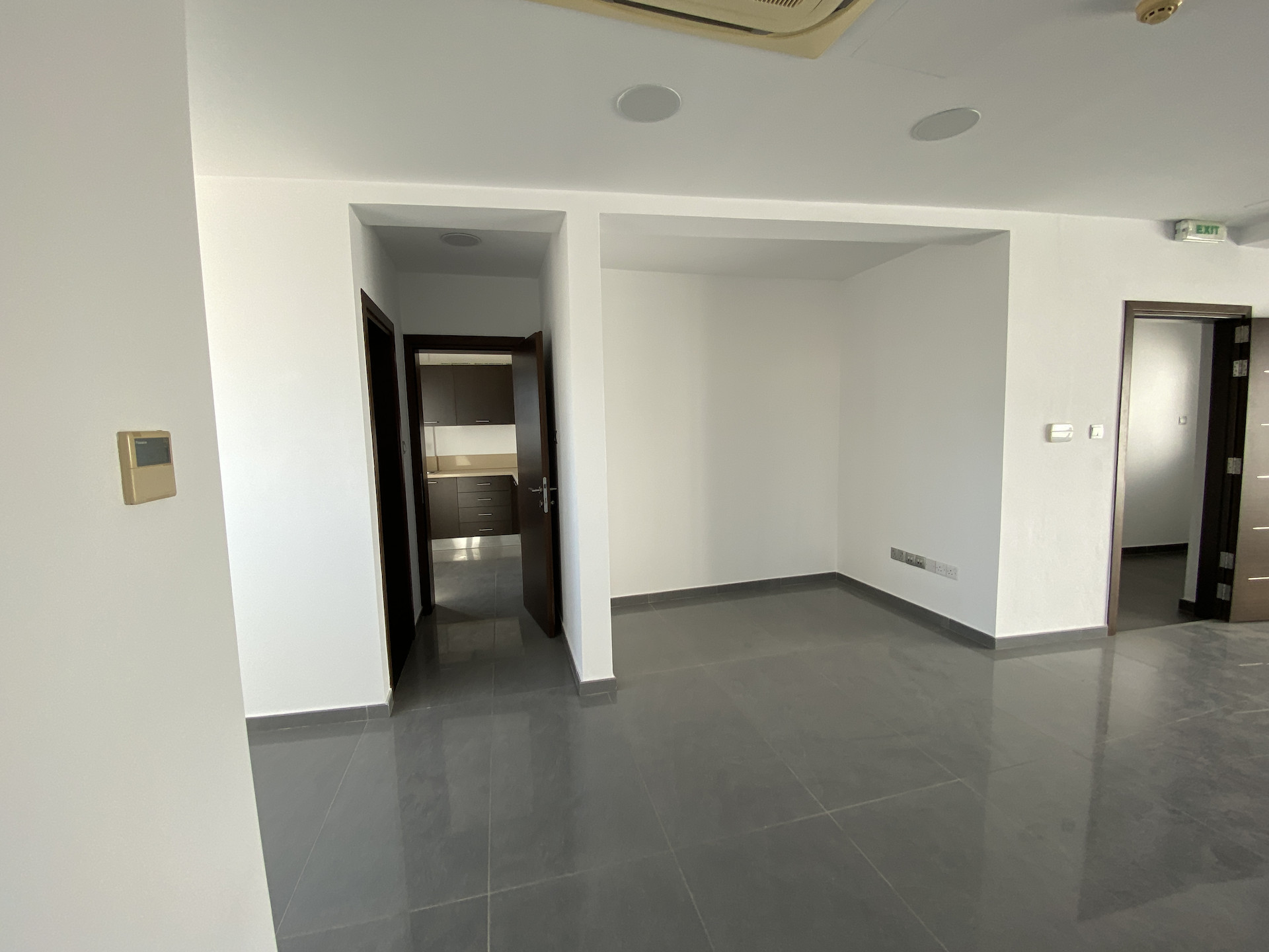Oficina 124 m² en Pafos, Chipre