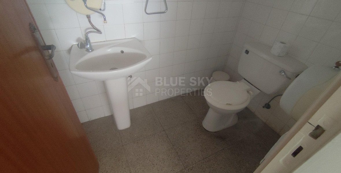 Shop for rent in Agios Nikolaos, Limassol