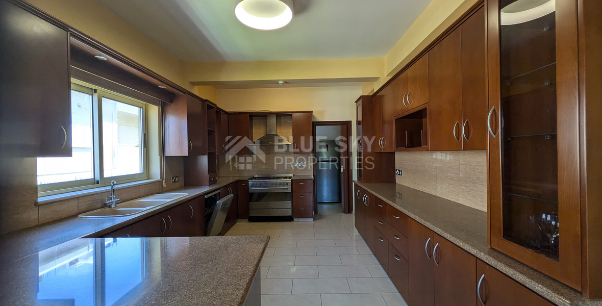 Spacious Four Bedroom Penthouse in Central Geroskipou for sale