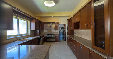 Spacious Four Bedroom Penthouse in Central Geroskipou for sale