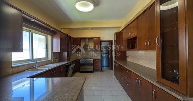 Spacious Four Bedroom Penthouse in Central Geroskipou for sale