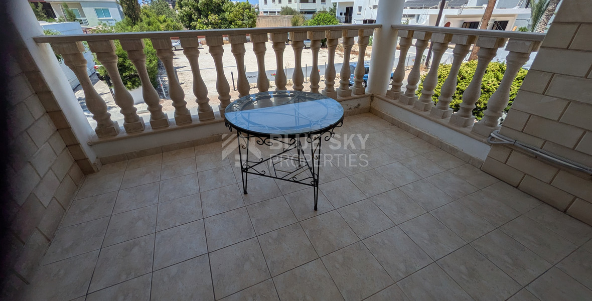 Spacious Four Bedroom Penthouse in Central Geroskipou for sale