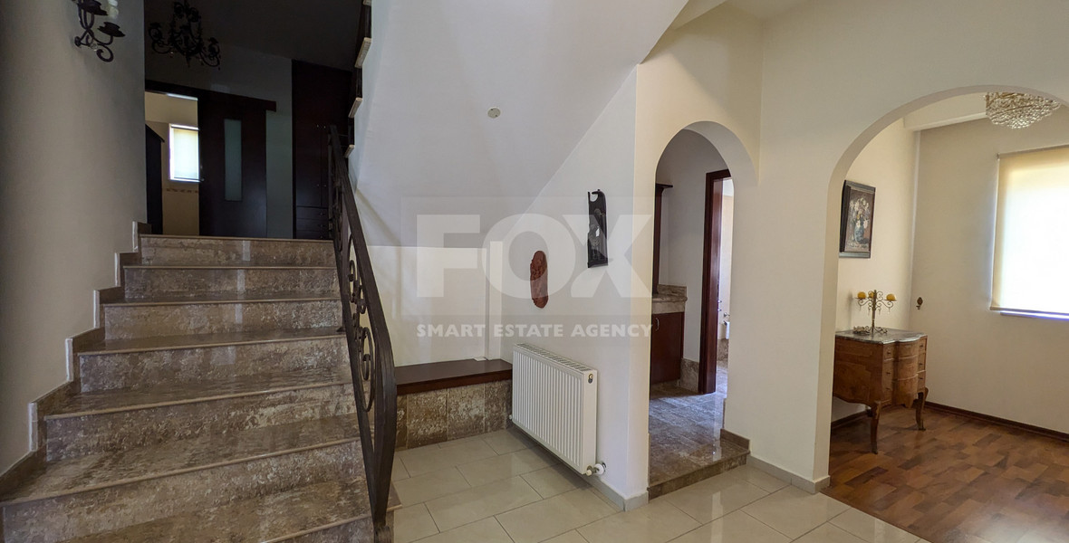 Spacious Four Bedroom Penthouse in Central Geroskipou for sale