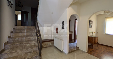 Spacious Four Bedroom Penthouse in Central Geroskipou for sale