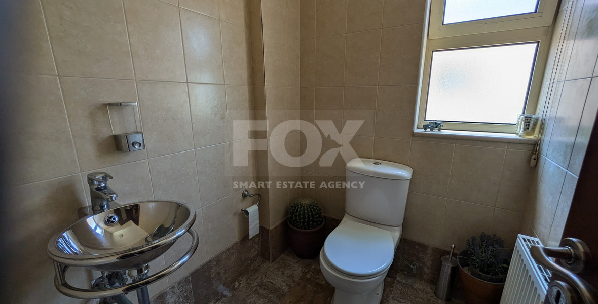 Spacious Four Bedroom Penthouse in Central Geroskipou for sale