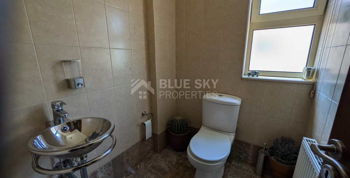 Spacious Four Bedroom Penthouse in Central Geroskipou for sale